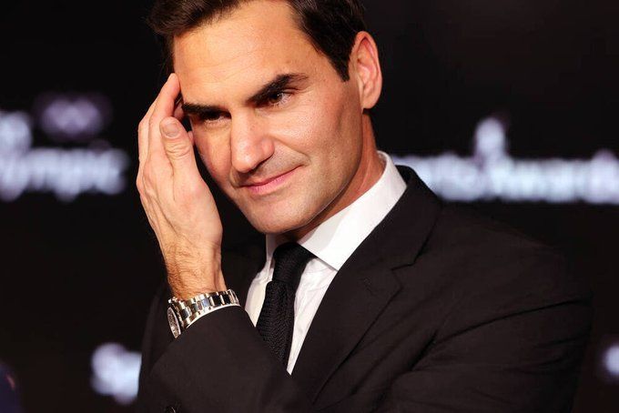 I VAN TERENA PLJUŠTE NAGRADE: Federeru uručena nagrada u Haleu